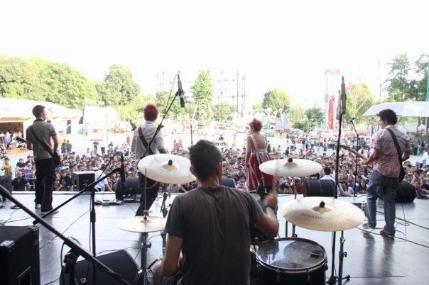 Grup Model Fotoğrafı