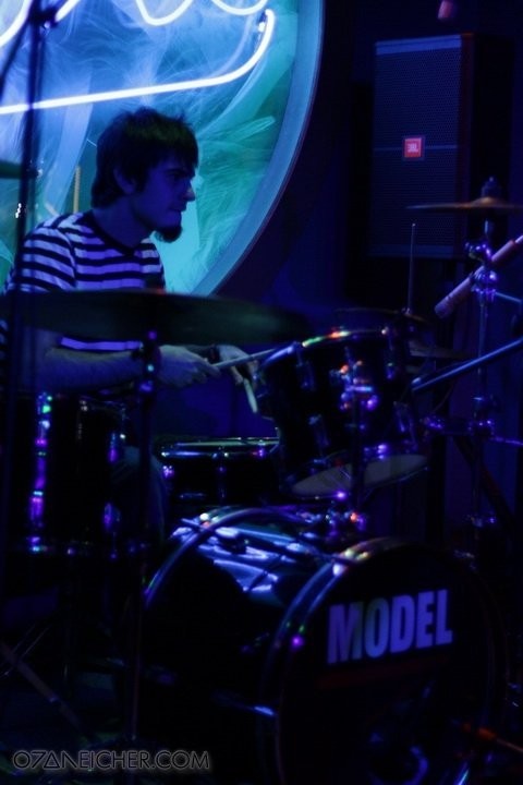 Grup Model Fotoğrafı