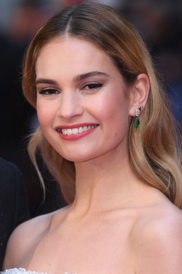 Lily James Fotoğrafları 11