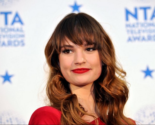 Lily James Fotoğrafı