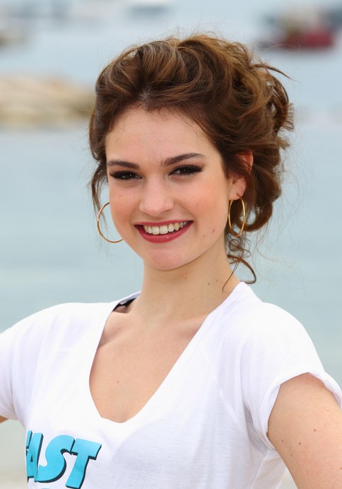 Lily James Fotoğrafları 66