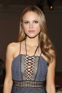 Halston Sage Fotoğrafları 66