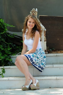 Burcu Biricik Fotoğrafı