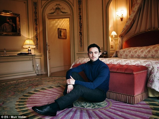 George Blagden Fotoğrafları 9