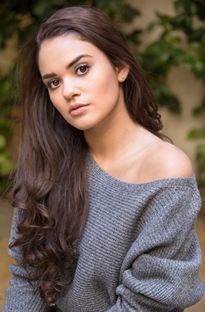 Madison Pettis Fotoğrafları 19