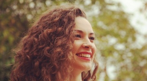 Açelya Topaloğlu Fotoğrafı