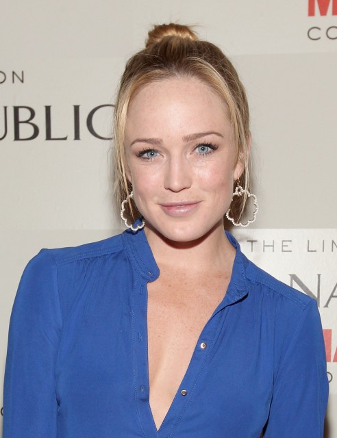 Caity Lotz Fotoğrafı