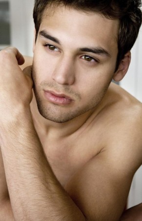 Ryan Anthony Guzman Fotoğrafları 30