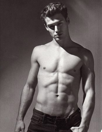 Ryan Anthony Guzman Fotoğrafı