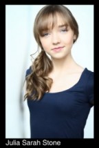 Julia Sarah Stone Fotoğrafı