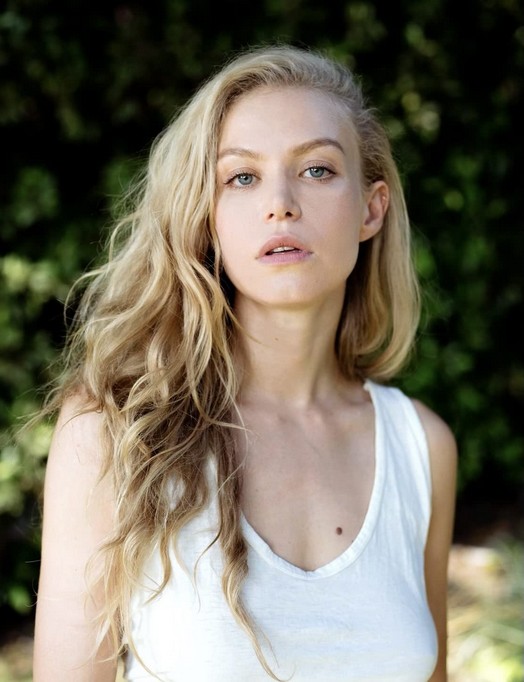 Penelope Mitchell Fotoğrafı