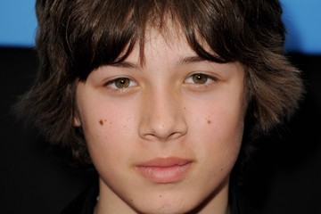 Leo Howard Fotoğrafı