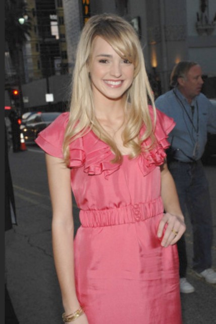 Katelyn Tarver Fotoğrafı