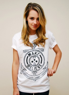 Katelyn Tarver Fotoğrafı