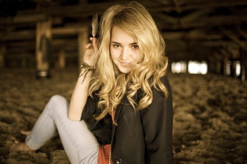 Katelyn Tarver Fotoğrafları 96