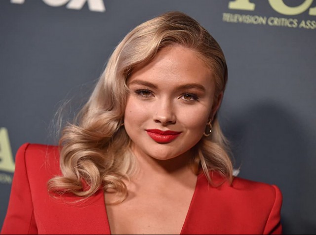 Natalie Alyn Lind Fotoğrafları 17