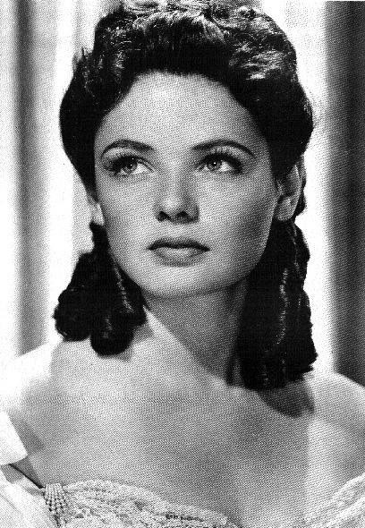 Gene Tierney Fotoğrafları 18