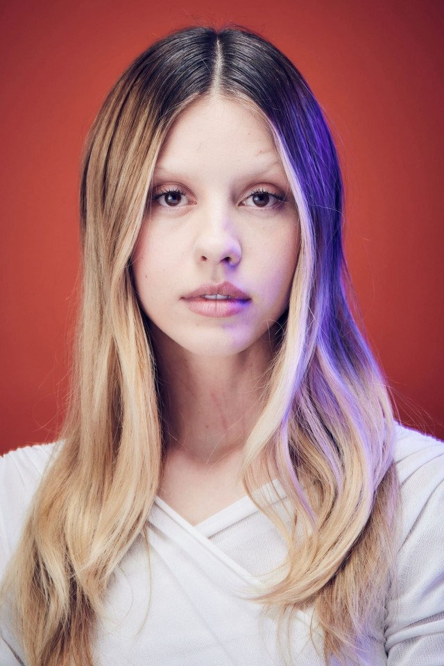 Mia Goth Fotoğrafı