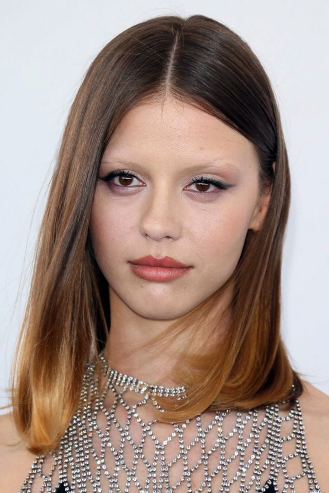 Mia Goth Fotoğrafları 24