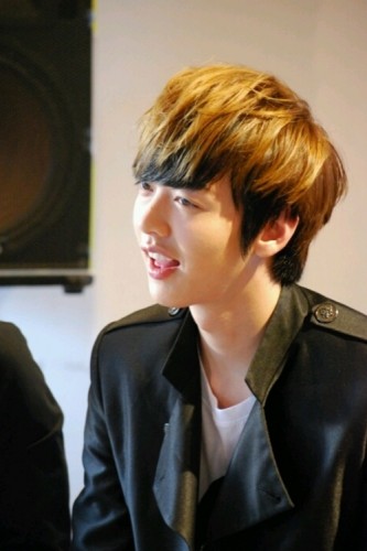 Sun Woong Fotoğrafı