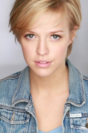 Brit Sheridan fotoğrafı