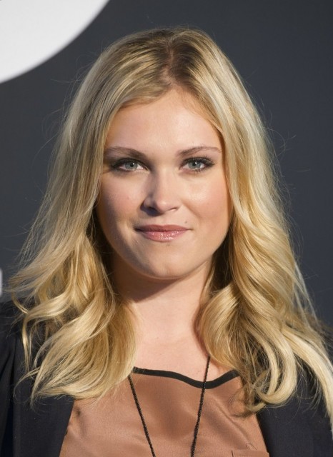 Eliza Taylor Fotoğrafları 51