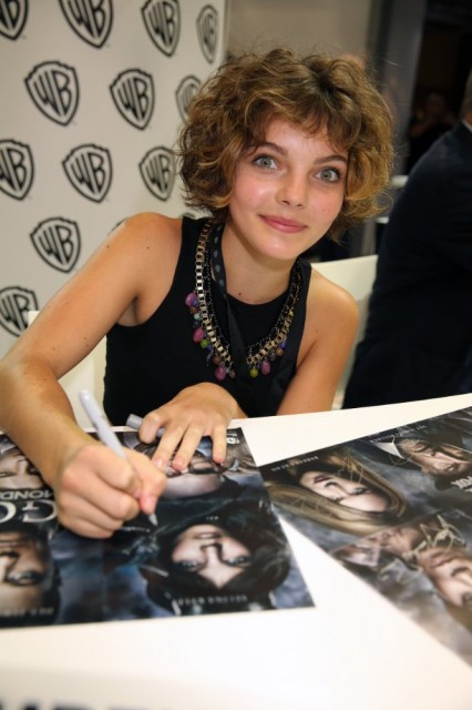 Camren Bicondova Fotoğrafları 131