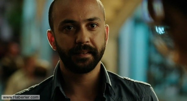 Sarp Akkaya Fotoğrafı