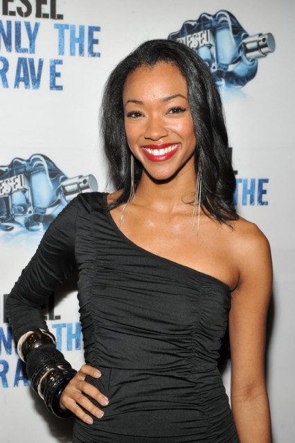 Sonequa Martin-Green Fotoğrafları 6