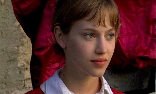 Lou de Laâge Fotoğrafı