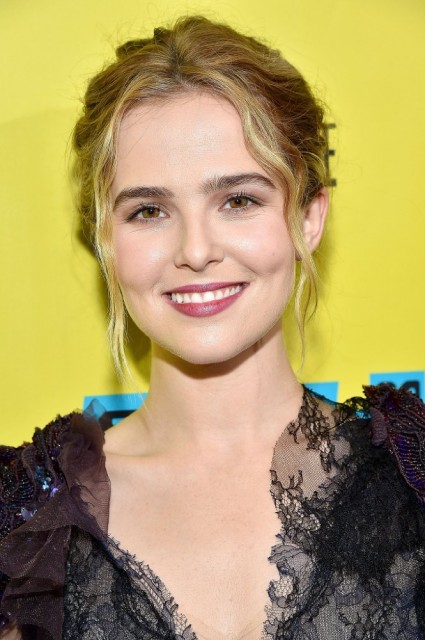 Zoey Deutch Fotoğrafı