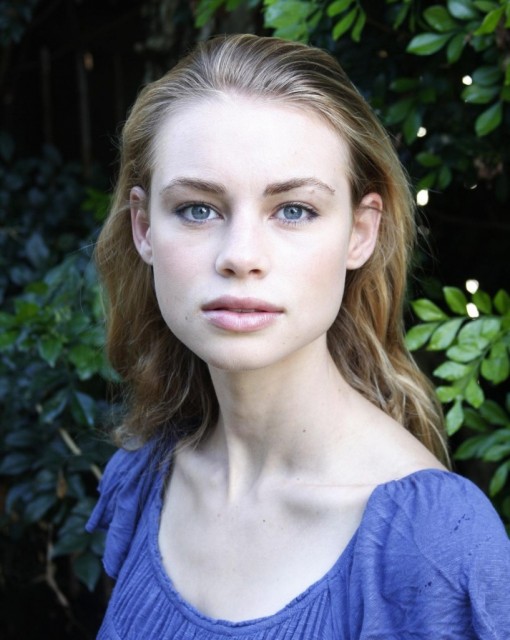 Lucy Fry Fotoğrafı