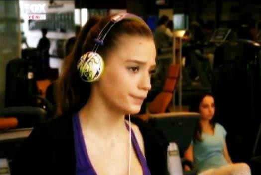 Serenay Sarıkaya Fotoğrafı