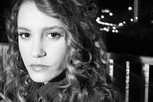 Serenay Sarıkaya Fotoğrafları 257