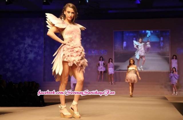 Serenay Sarıkaya Fotoğrafı