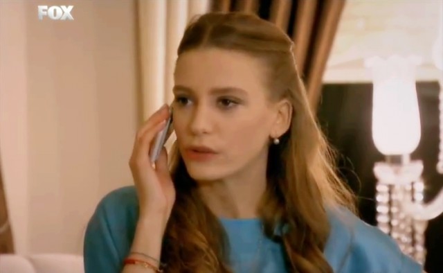 Serenay Sarıkaya Fotoğrafı