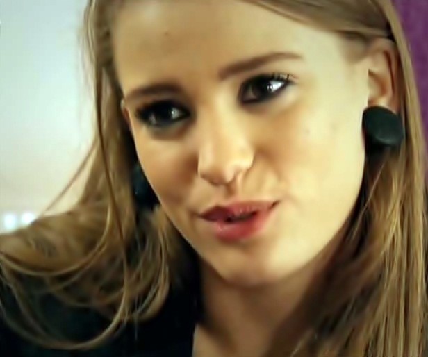 Serenay Sarıkaya Fotoğrafları 612