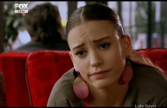 Serenay Sarıkaya Fotoğrafı