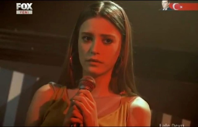 Serenay Sarıkaya Fotoğrafı