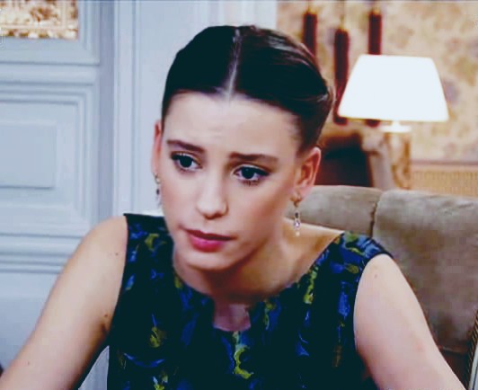 Serenay Sarıkaya Fotoğrafı