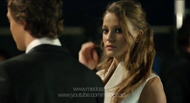 Serenay Sarıkaya Fotoğrafı