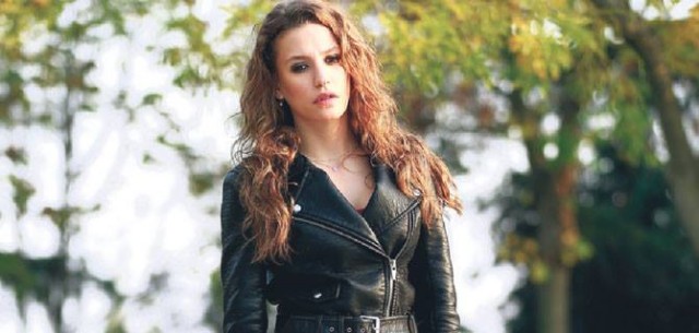 Serenay Sarıkaya Fotoğrafı