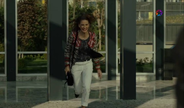 Serenay Sarıkaya Fotoğrafı