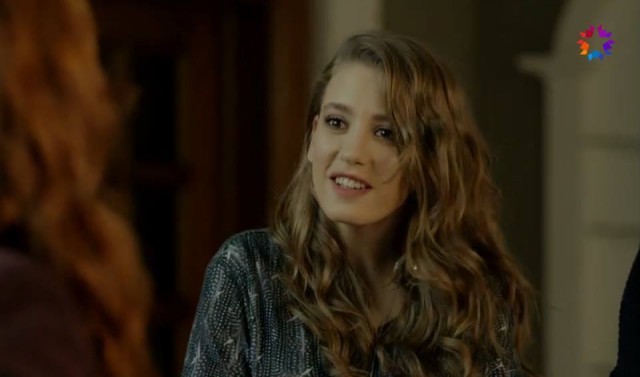 Serenay Sarıkaya Fotoğrafı