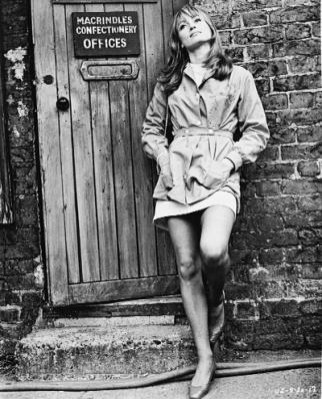 Suzy Kendall Fotoğrafları 1