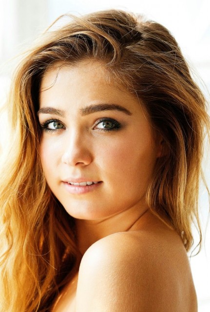 Haley Lu Richardson Fotoğrafları 42