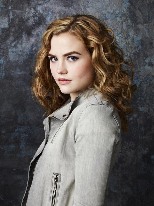 Maddie Hasson Fotoğrafları 27