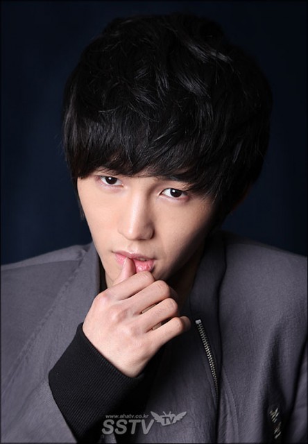 Lee Won-geun Fotoğrafları 10