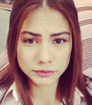 Demet Özdemir Fotoğrafı
