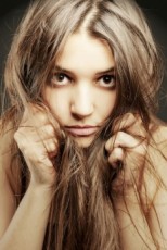 Damla Colbay fotoğrafı